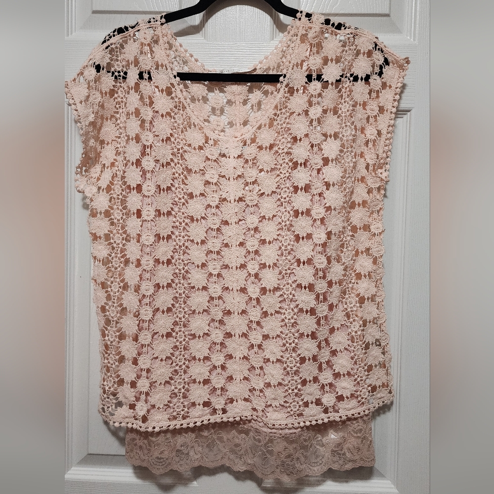 Bundle LC Lauren Conrad Floral Lace Blouse in Soft Pink with Maurices Lace Cami